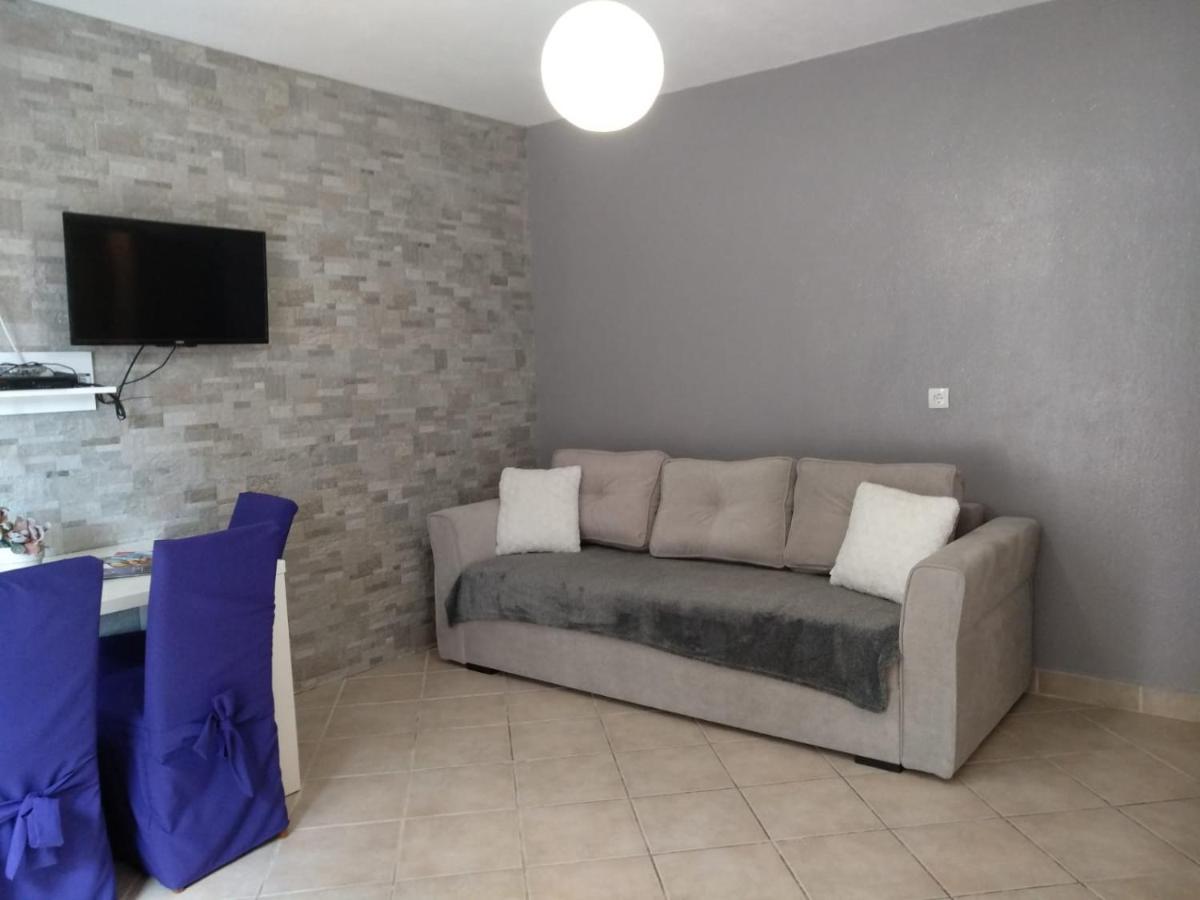 Apartments Laus Завалатица Екстериор снимка