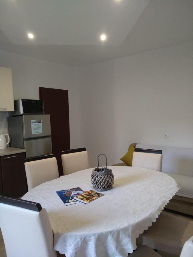 Apartments Laus Завалатица Екстериор снимка