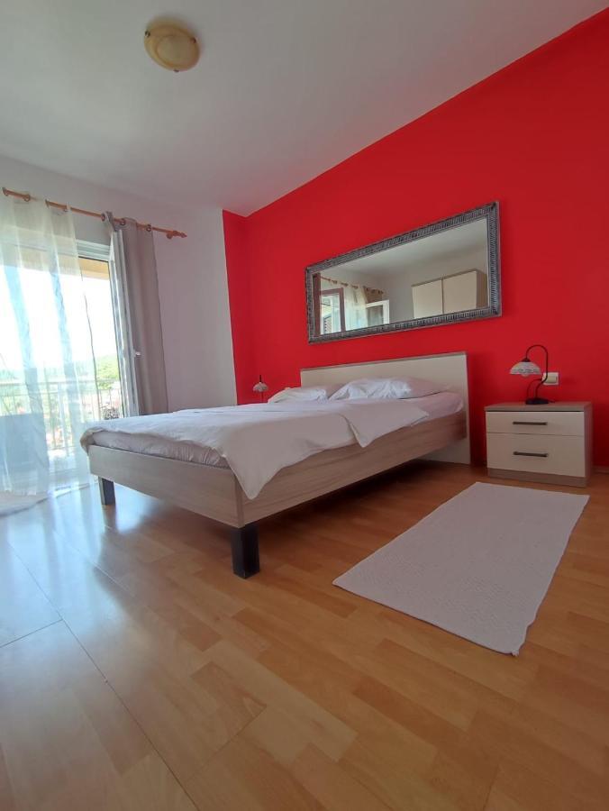 Apartments Laus Завалатица Екстериор снимка