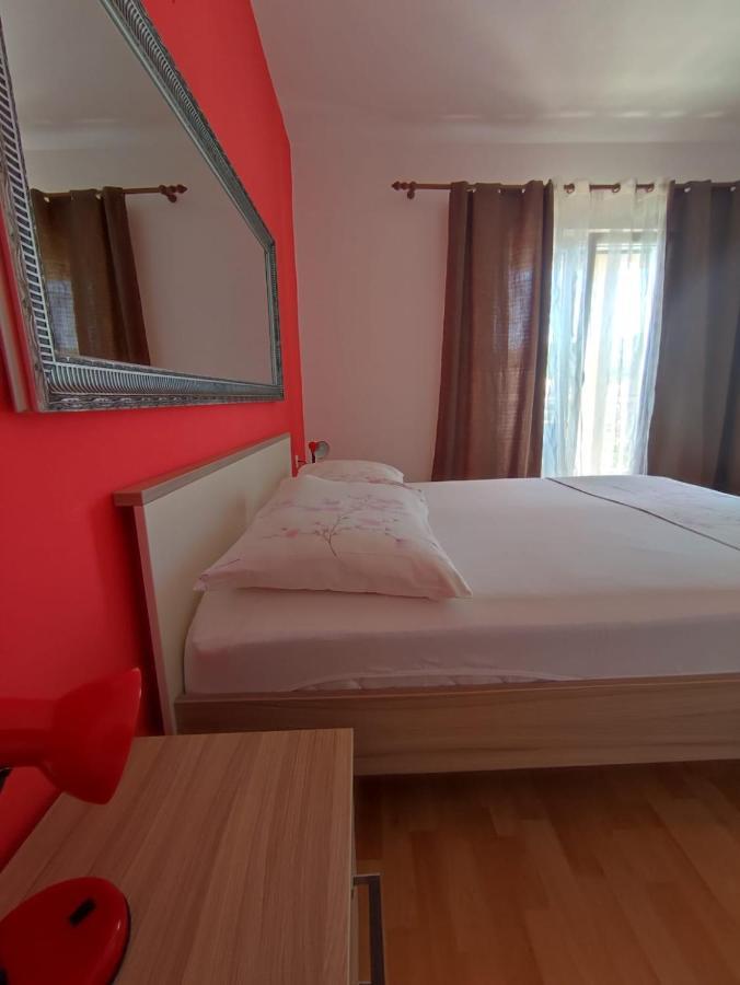 Apartments Laus Завалатица Екстериор снимка