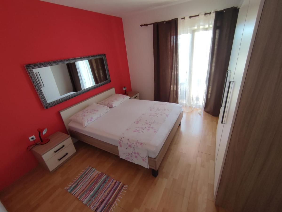 Apartments Laus Завалатица Екстериор снимка