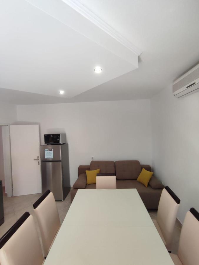 Apartments Laus Завалатица Екстериор снимка