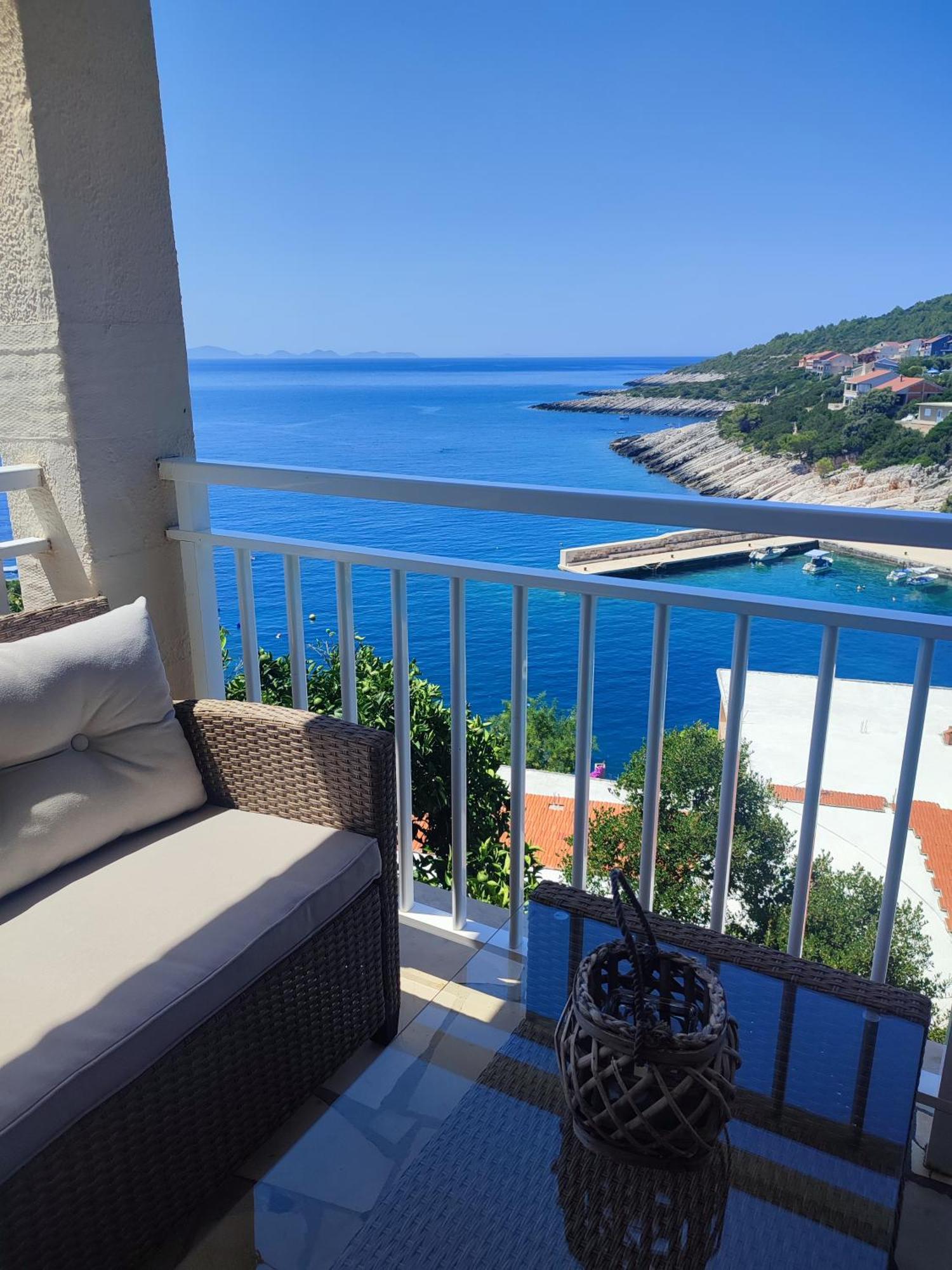Apartments Laus Завалатица Екстериор снимка