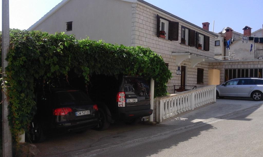 Apartments Laus Завалатица Екстериор снимка