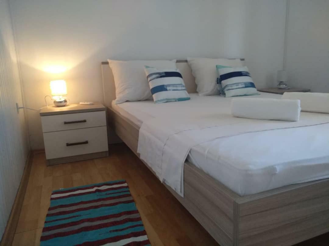 Apartments Laus Завалатица Екстериор снимка